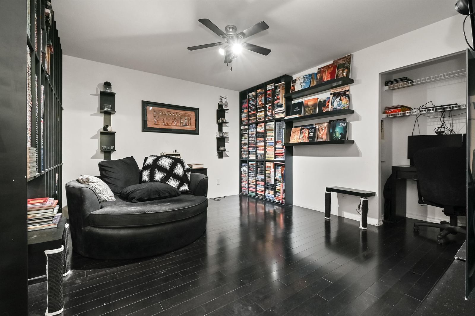 Listing Image 15