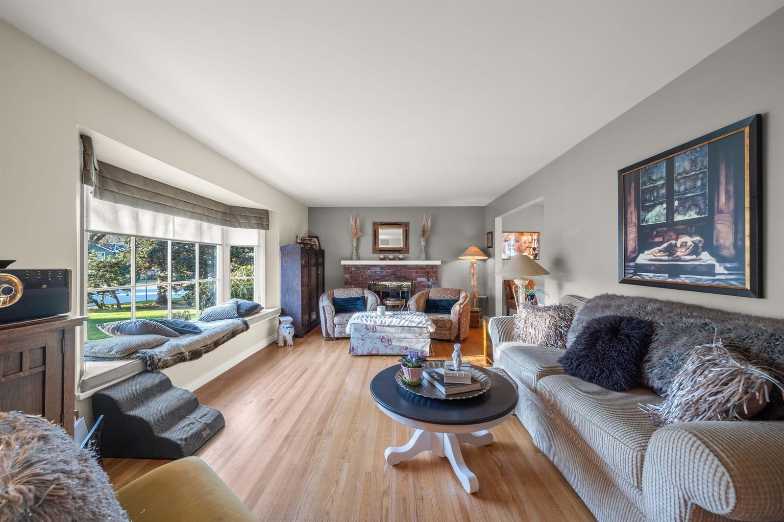 Listing Image 15