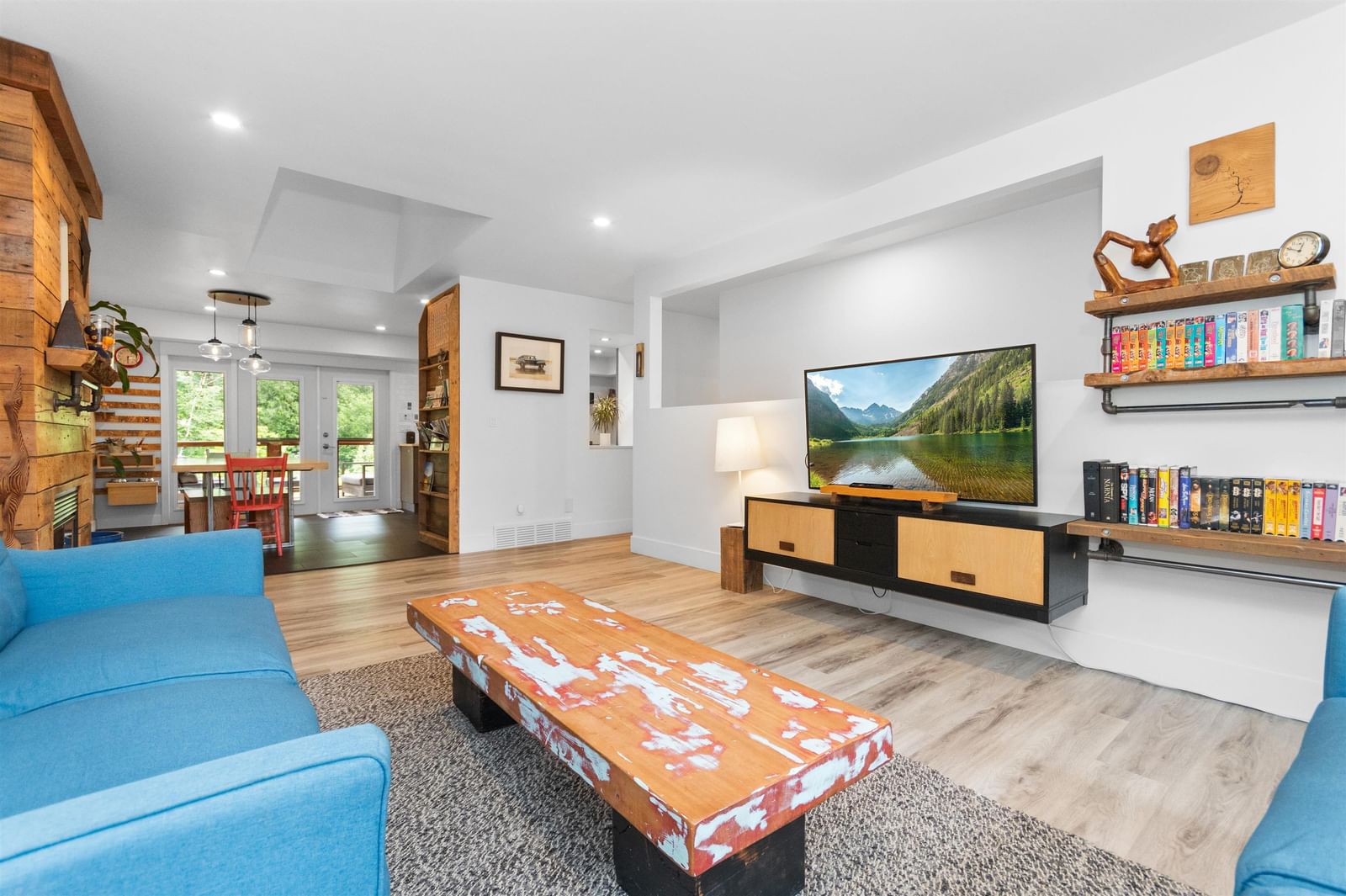 Listing Image 10