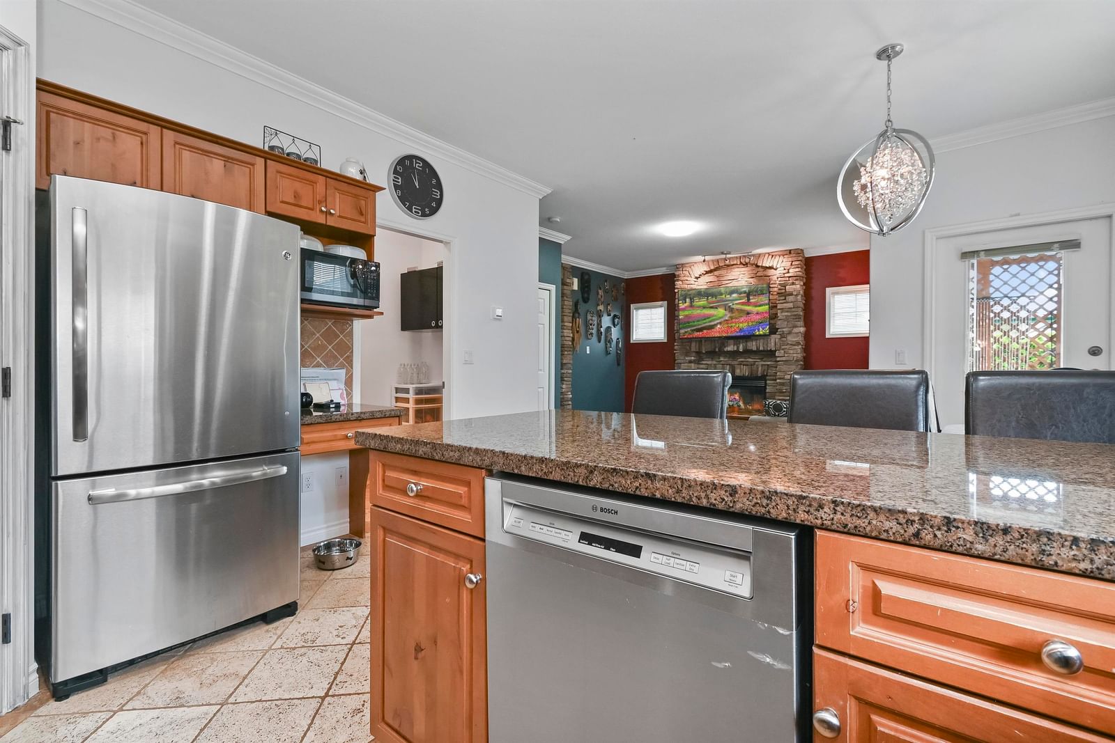 Listing Image 5