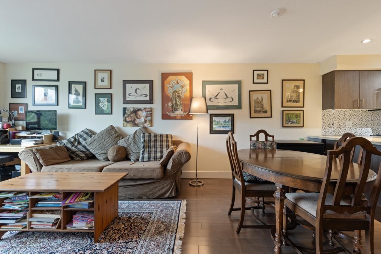 Listing Image 19