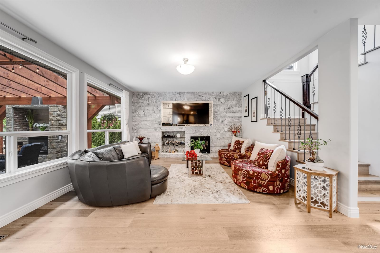 Listing Image 12