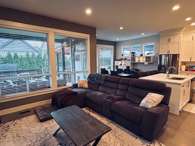 Listing Image 15