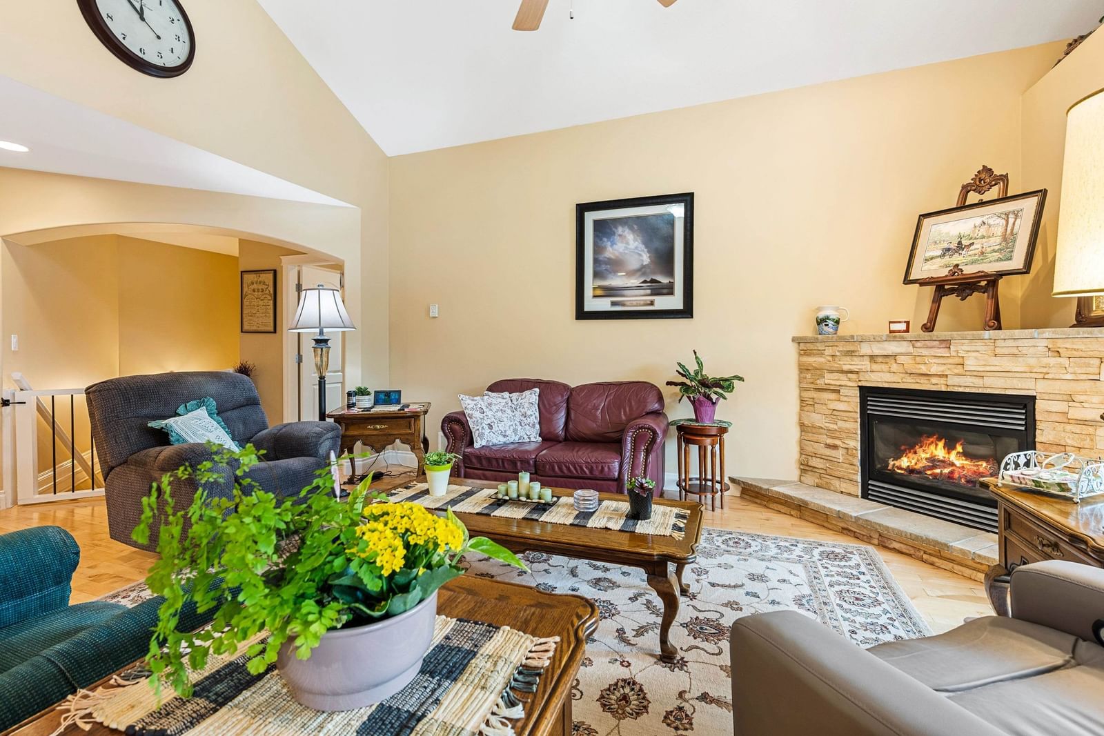 Listing Image 15