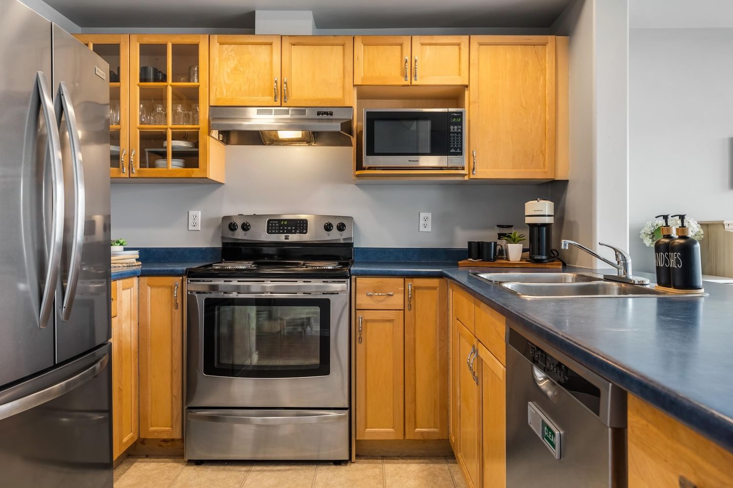 Listing Image 11