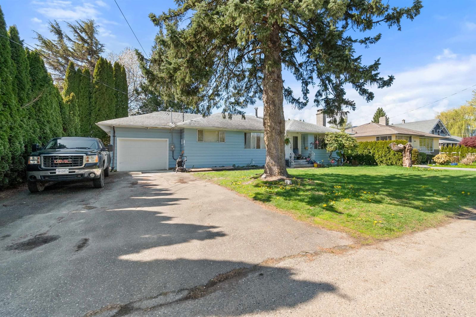 Listing photo 1