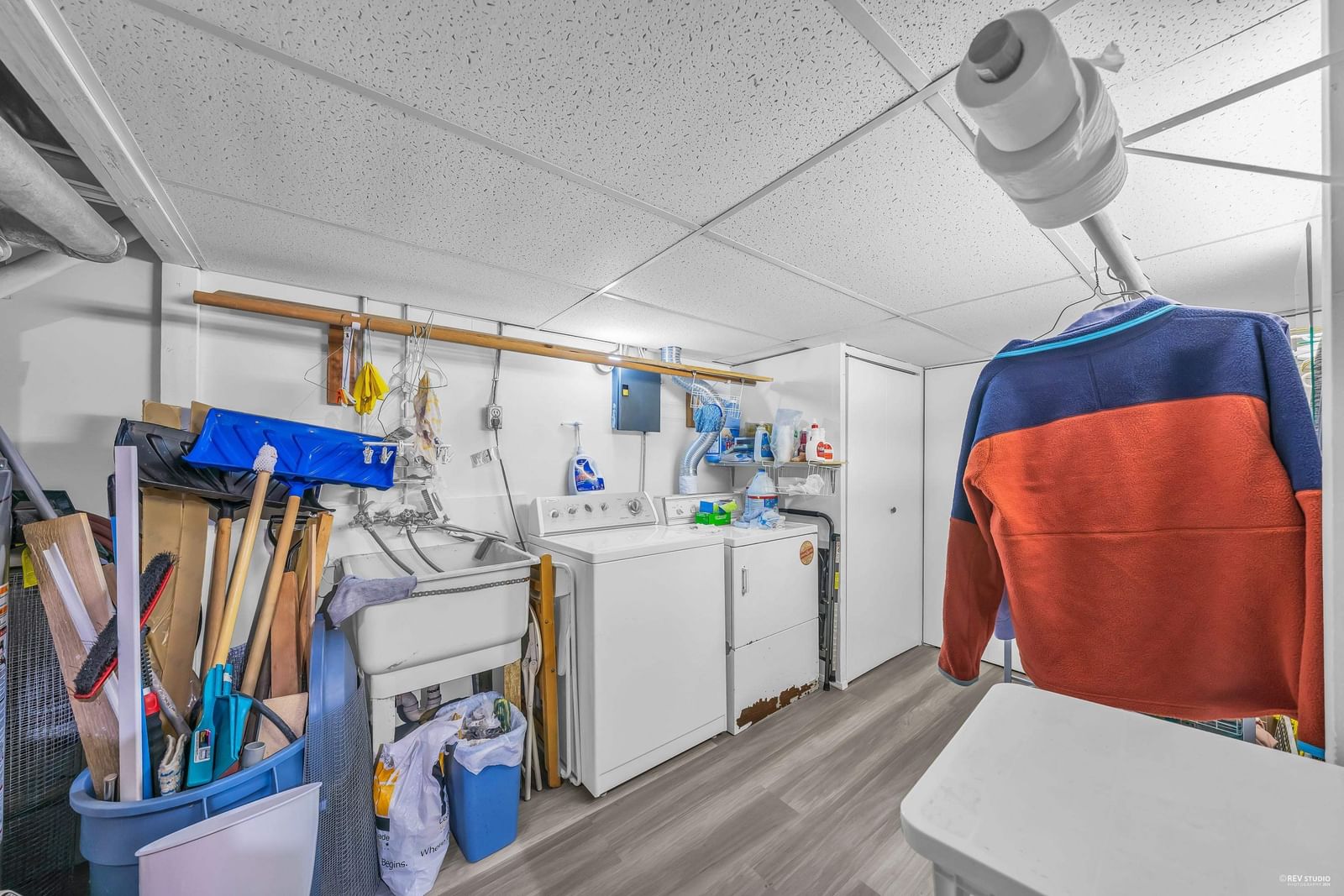Listing Image 8