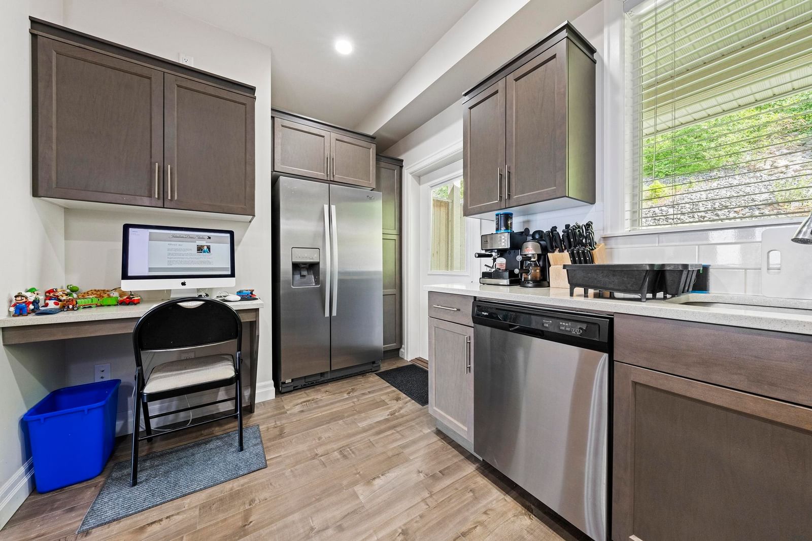 Listing Image 13