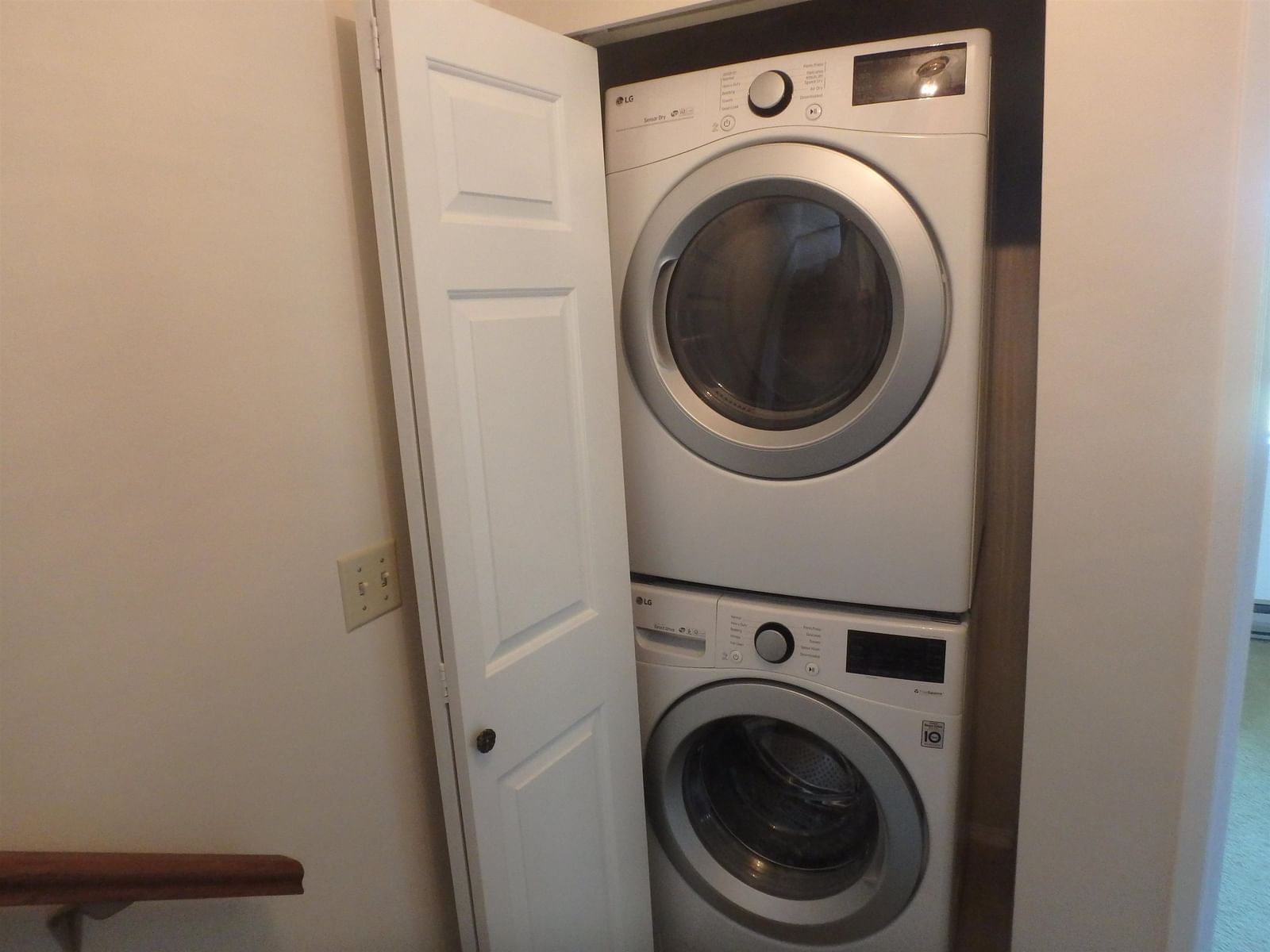 Listing Image 18