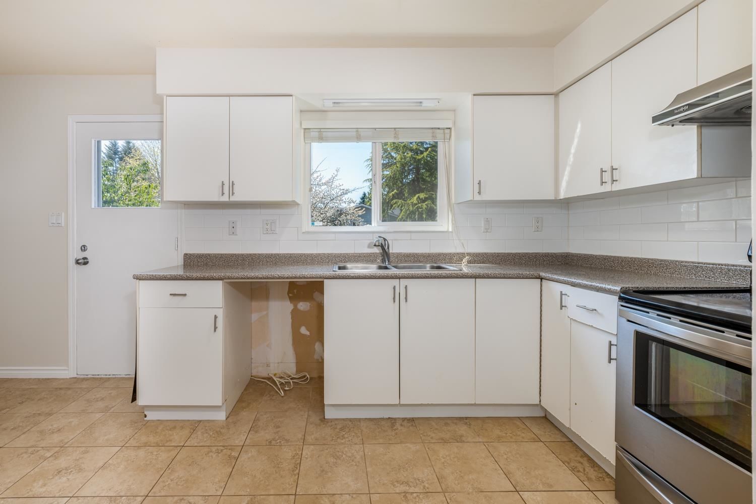 Listing Image 17