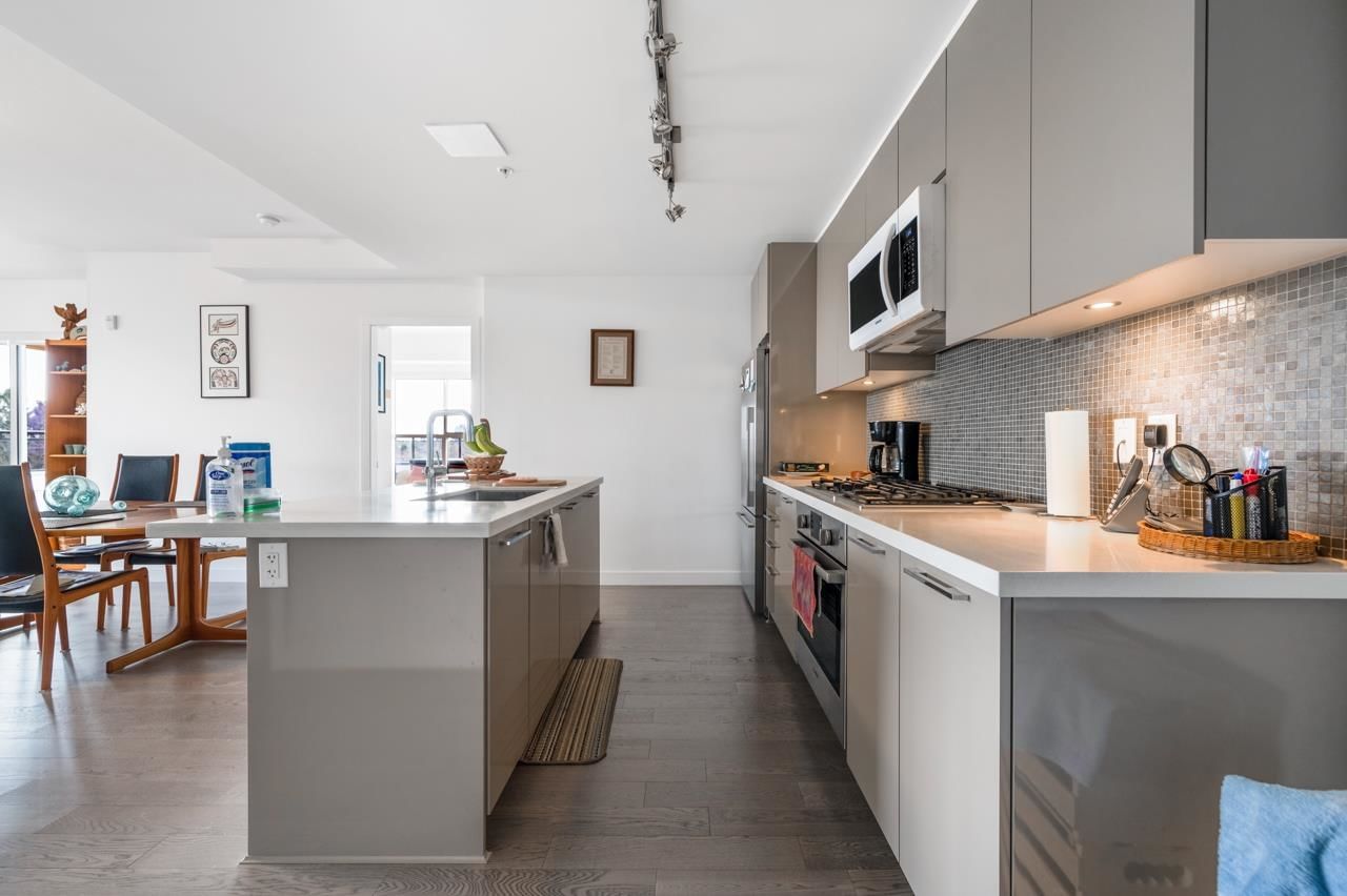 Listing Image 11
