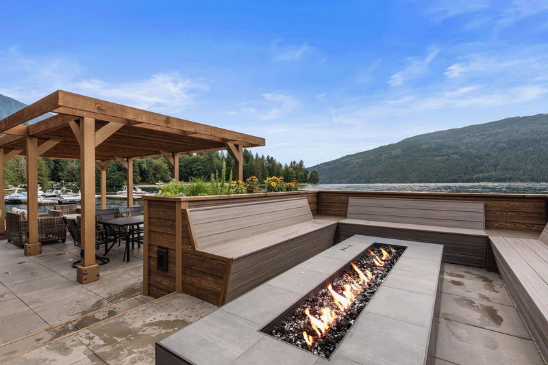 205 - 3175 Columbia Valley Road, Cultus Lake, V2R 6C2 | Image 2