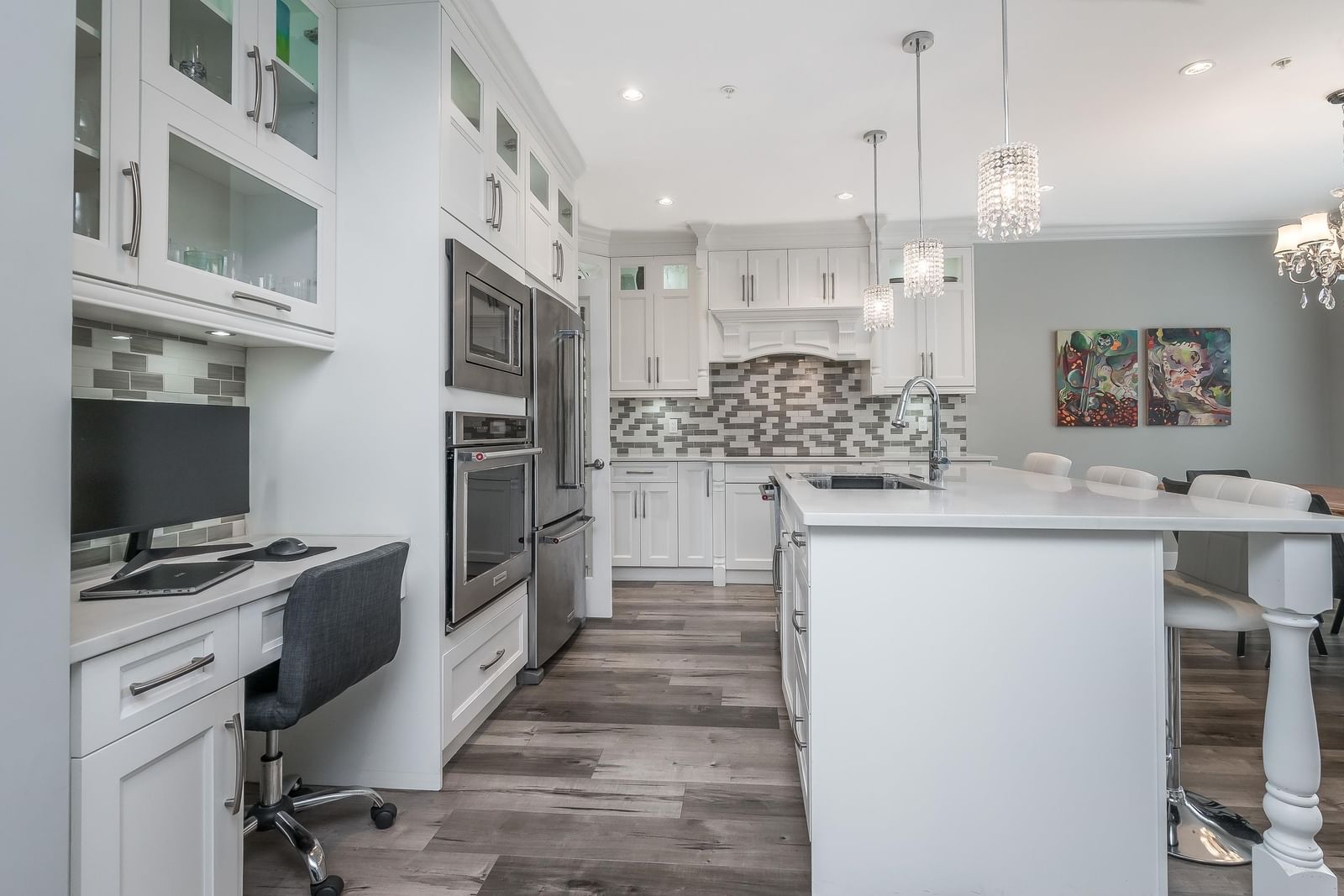 Listing Image 9