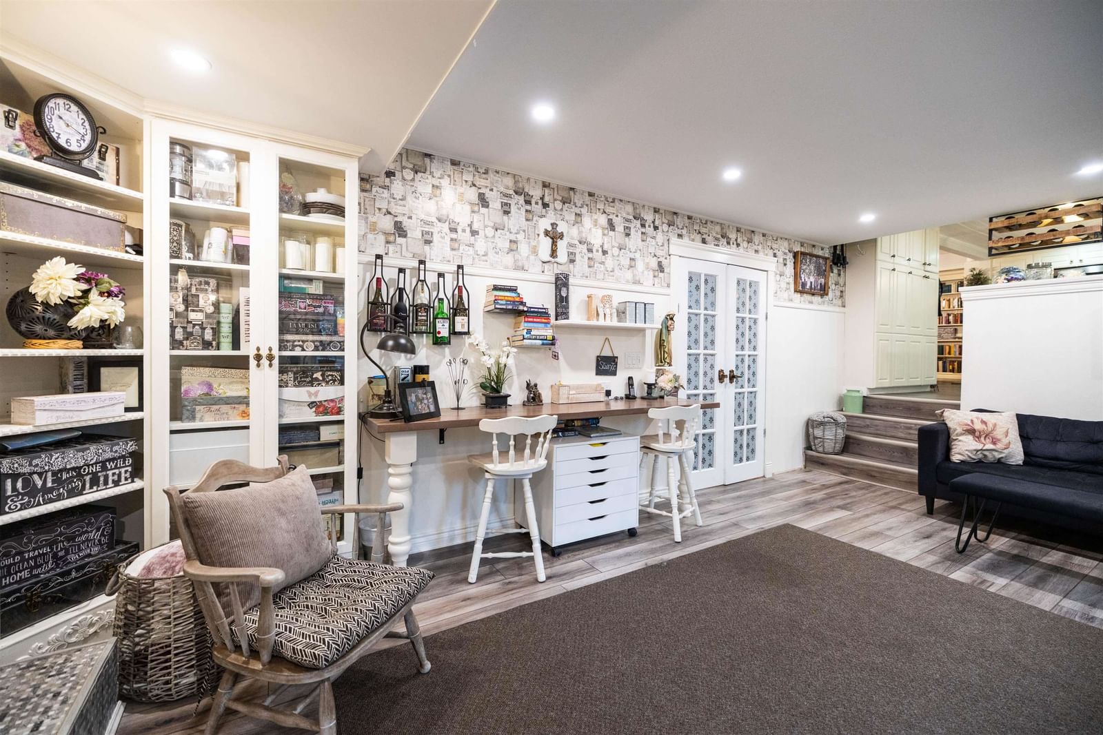 Listing Image 12