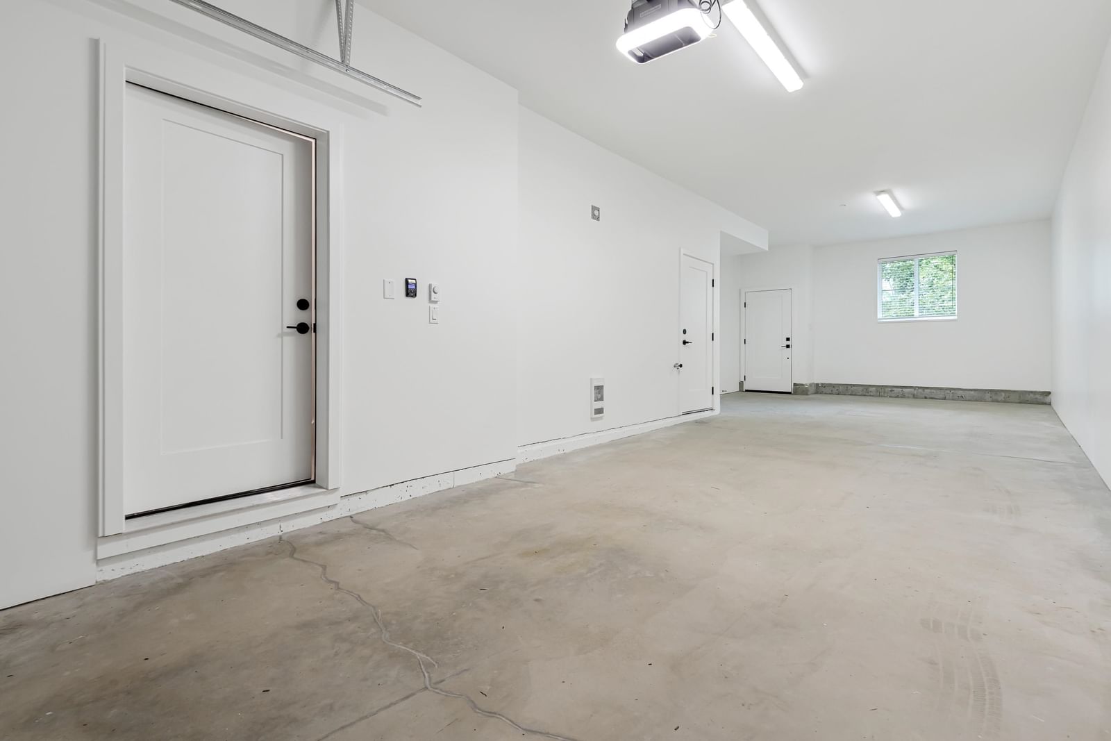 Listing Image 27