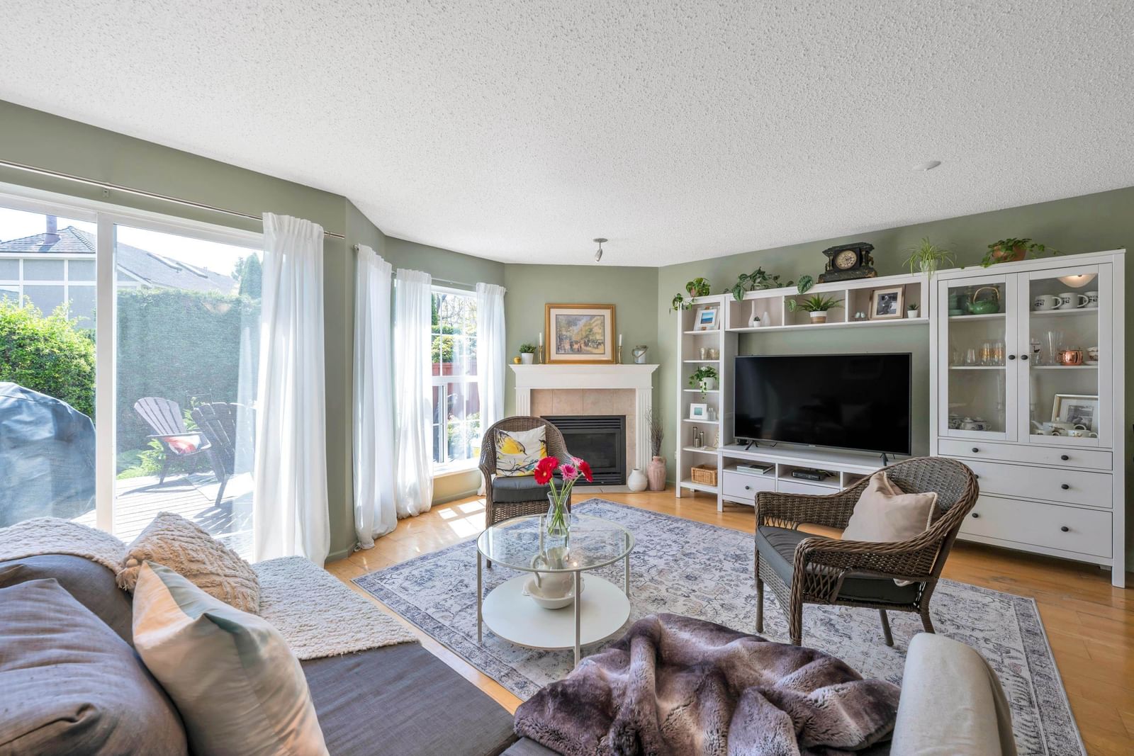 Listing Image 16