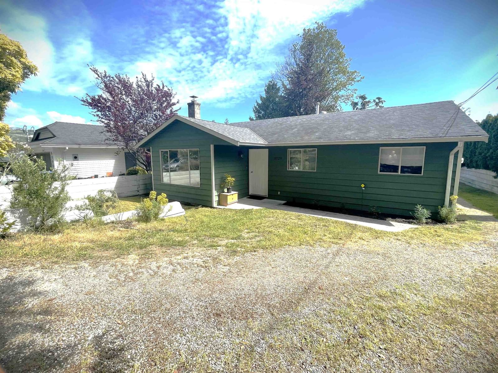 Listing Image 9