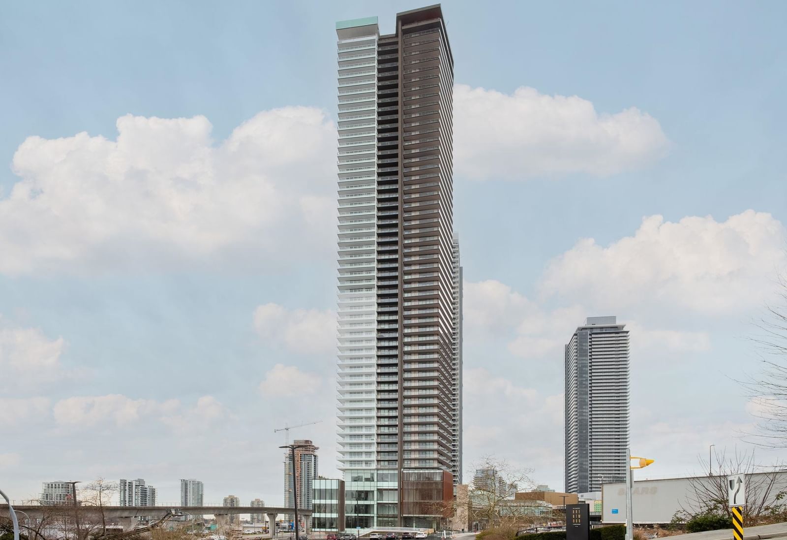 Listing Image 1