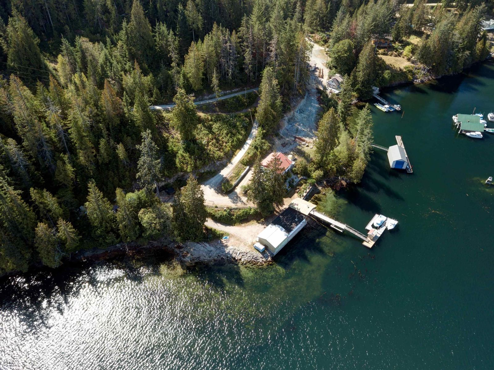 Listing Image 4