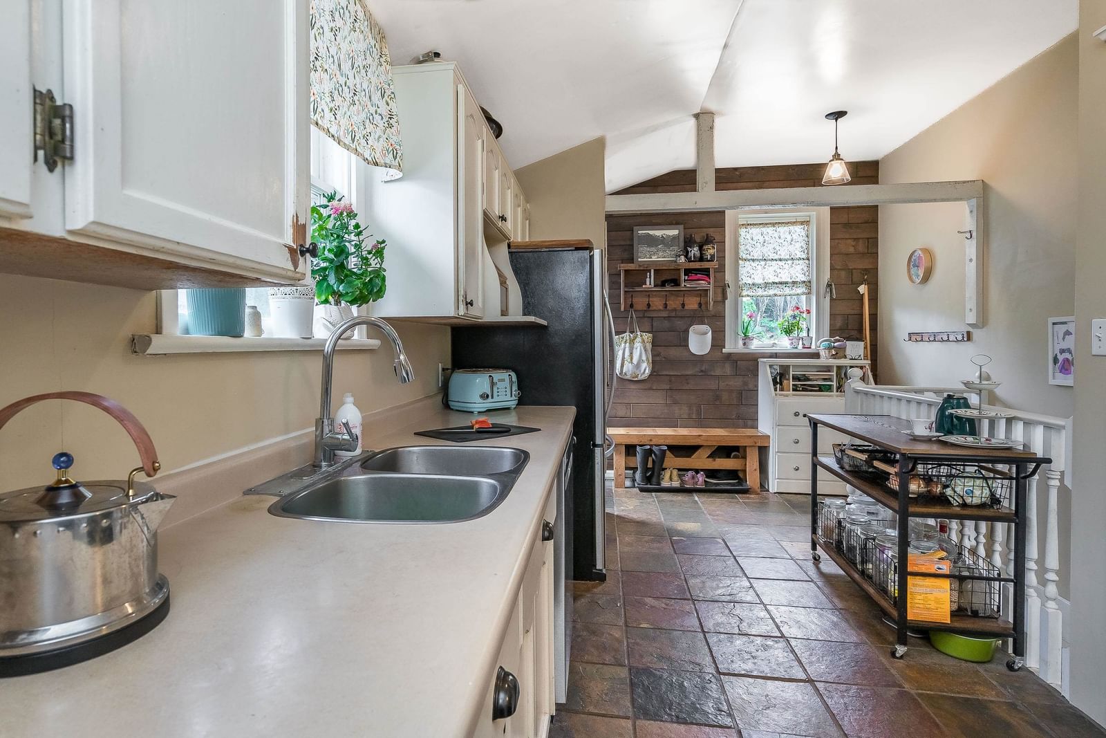 Listing Image 16