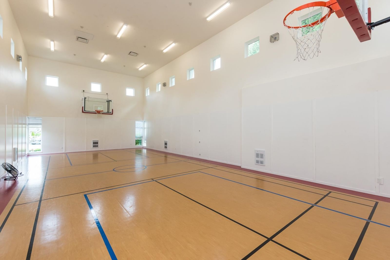 Listing Image 32