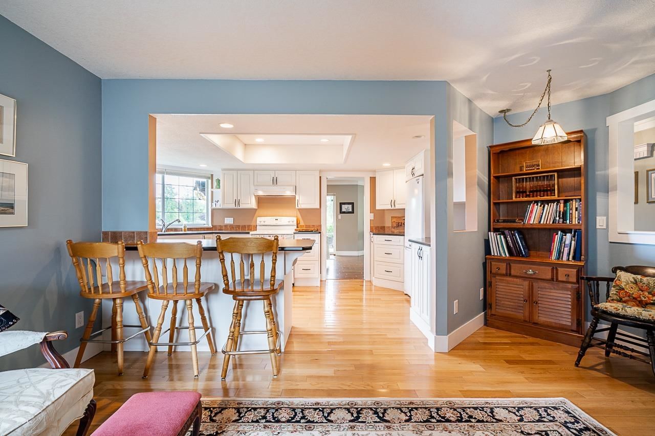 Listing Image 14