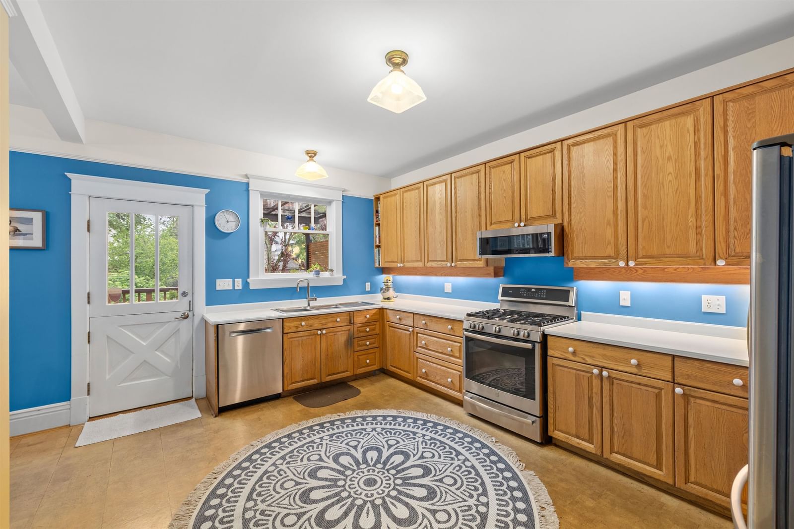 Listing Image 16