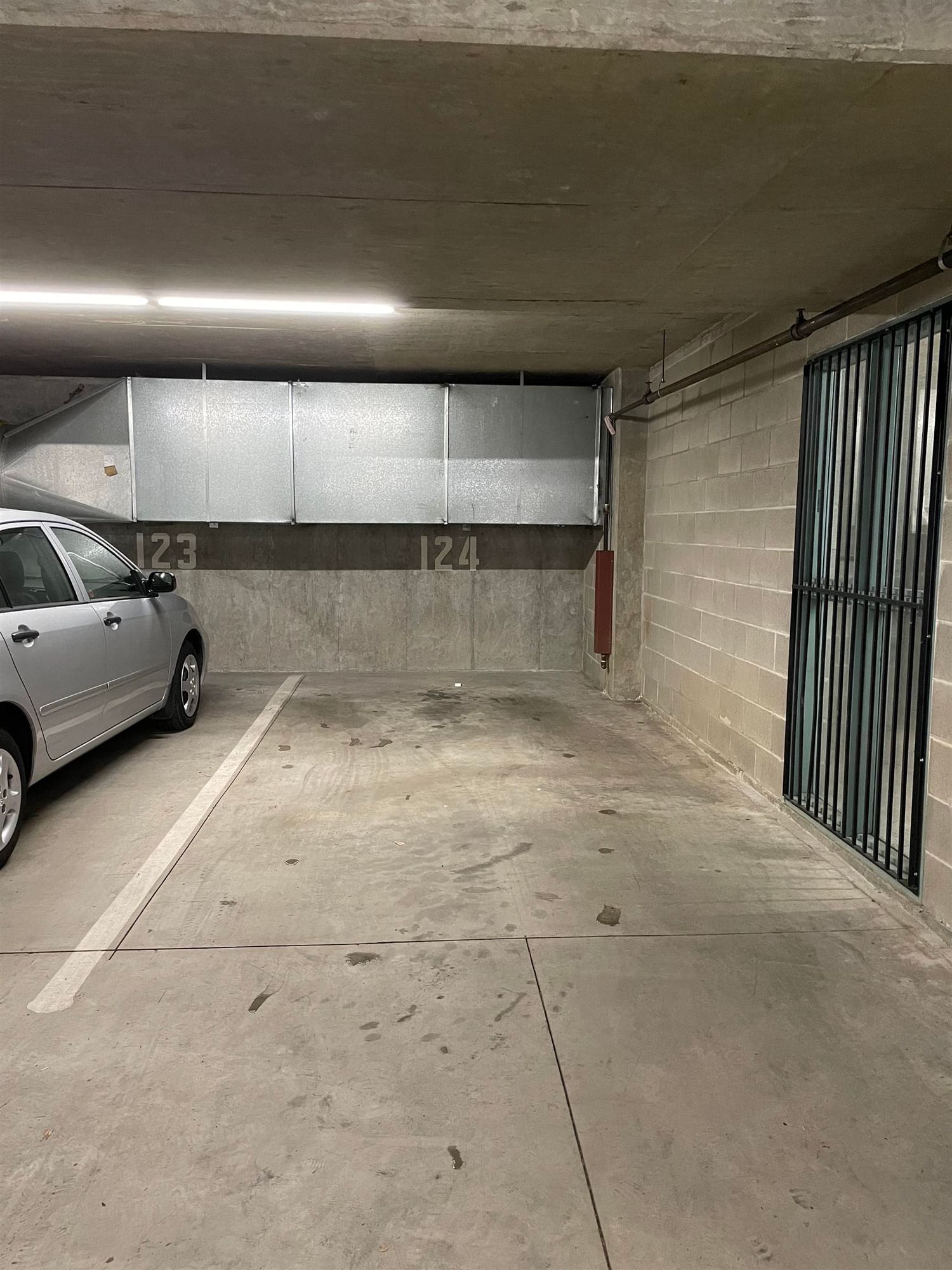 Listing Image 17