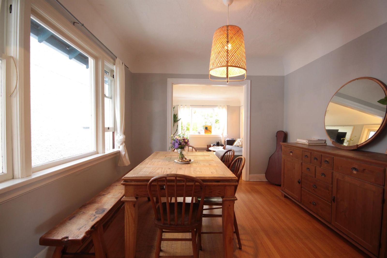Listing Image 5