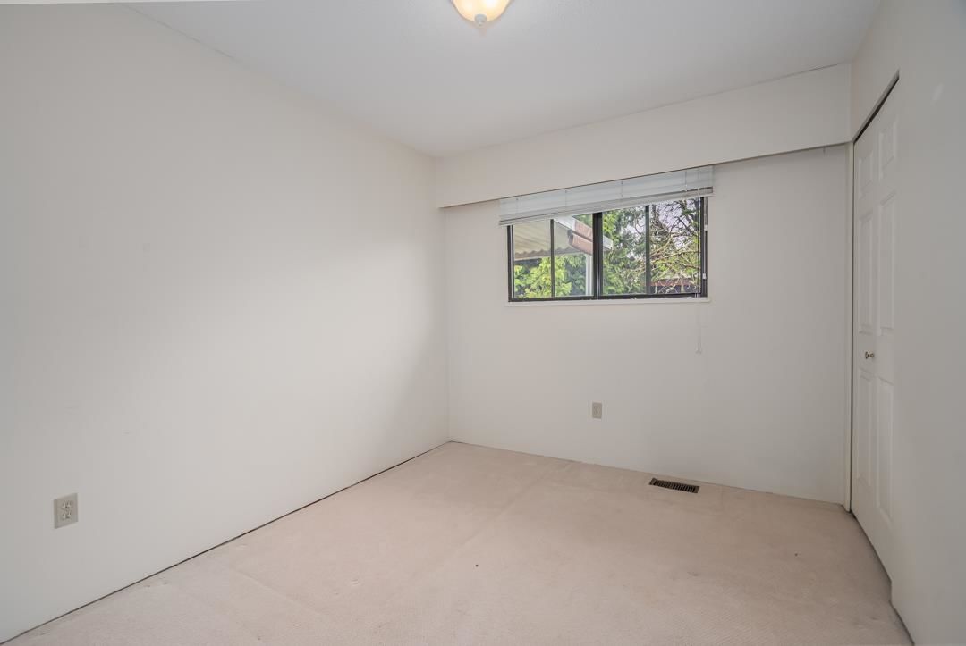 Listing Image 30