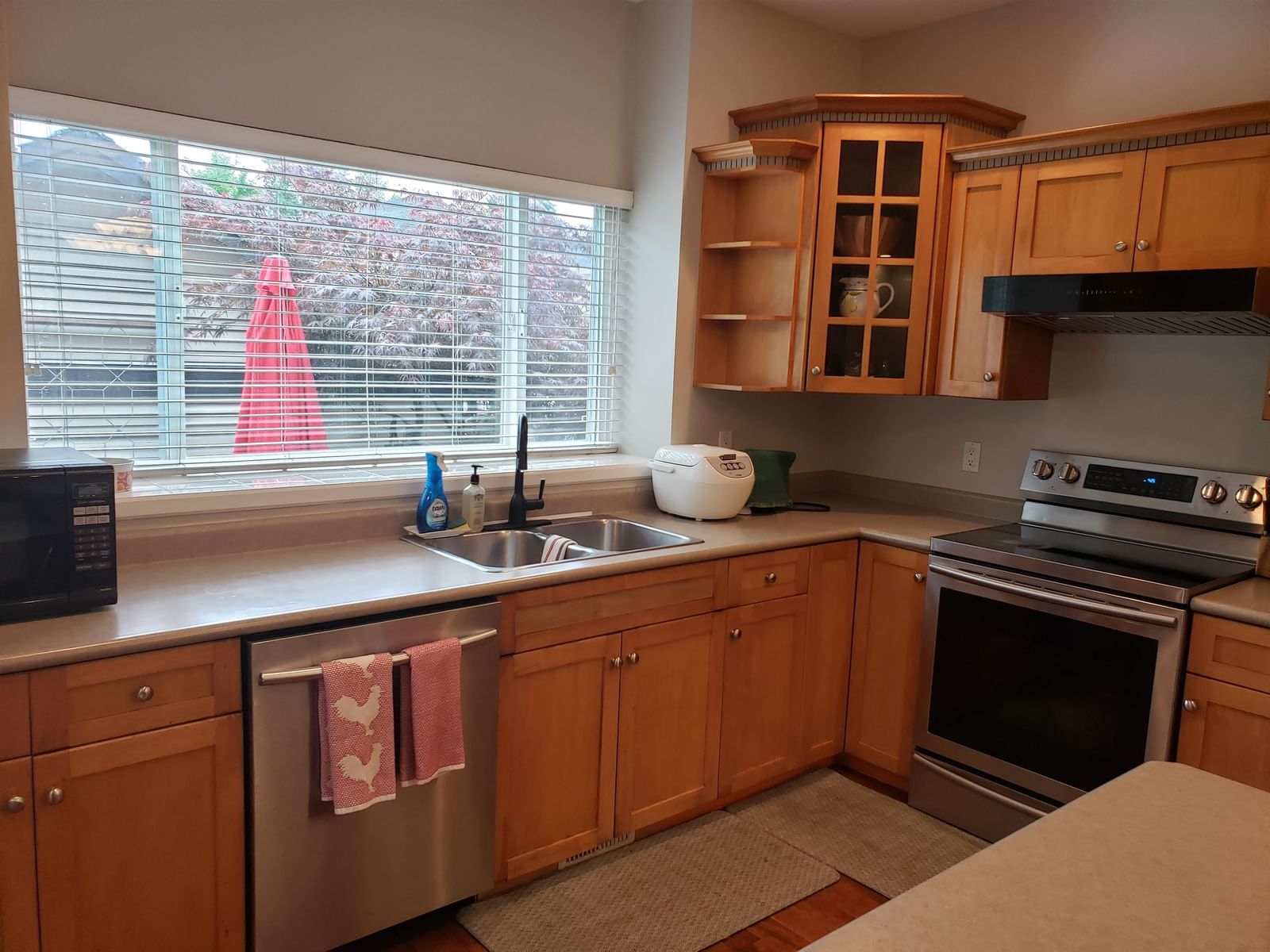 Listing Image 8