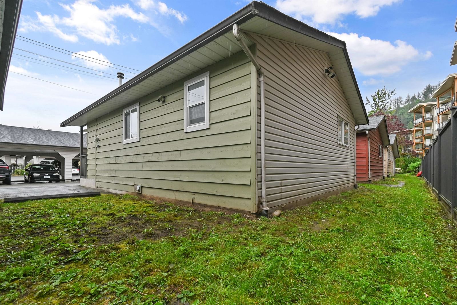 Listing Image 14