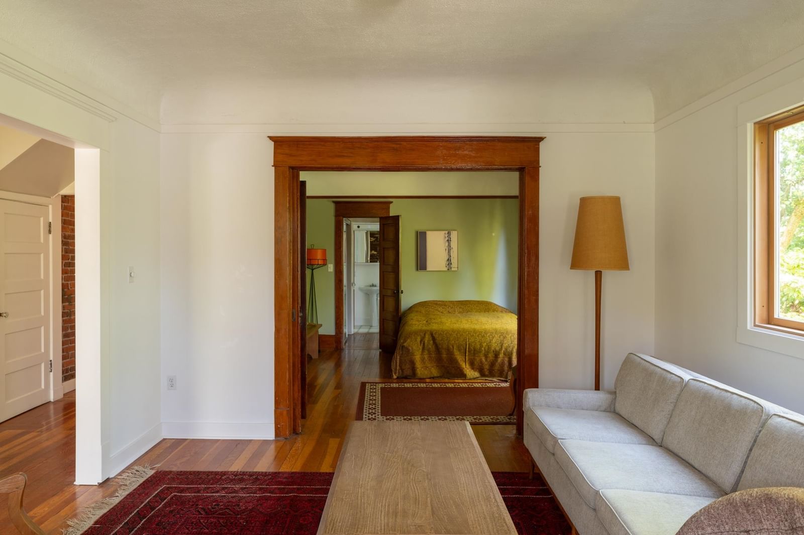 Listing Image 19