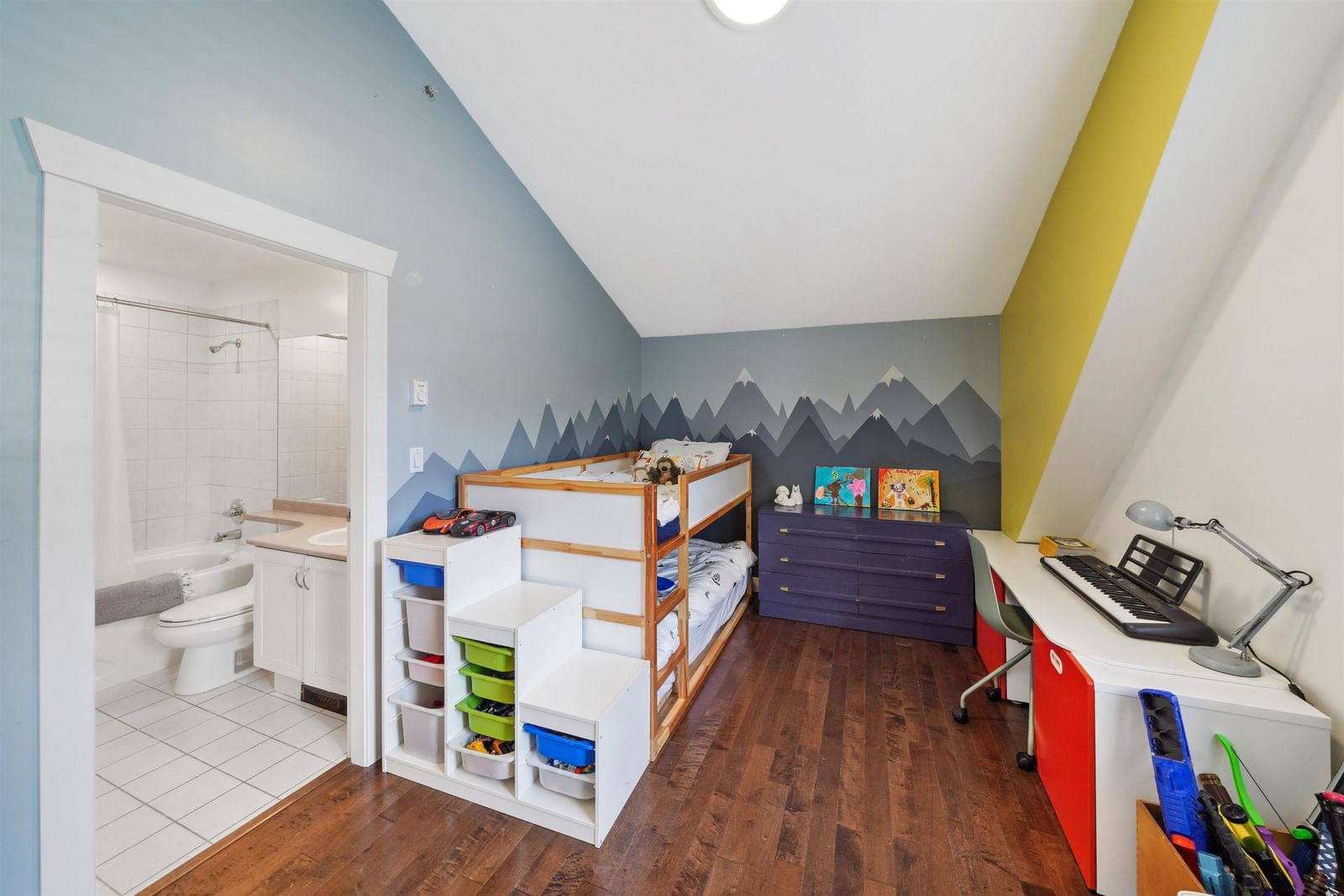 Listing Image 19