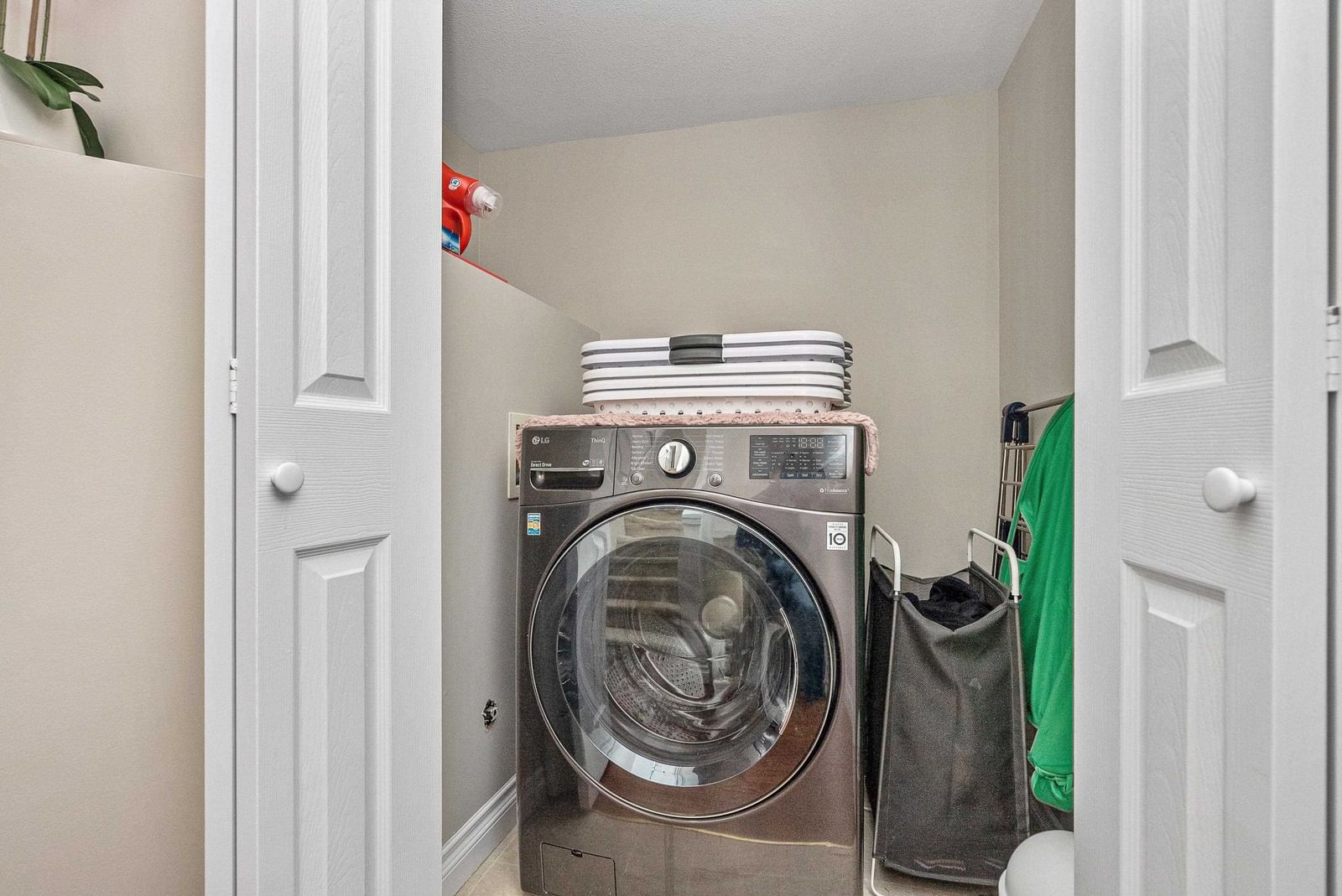 Listing Image 18