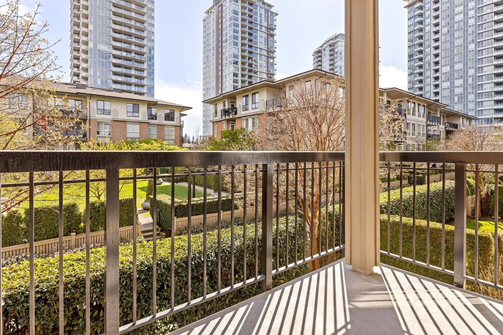Listing Image 12
