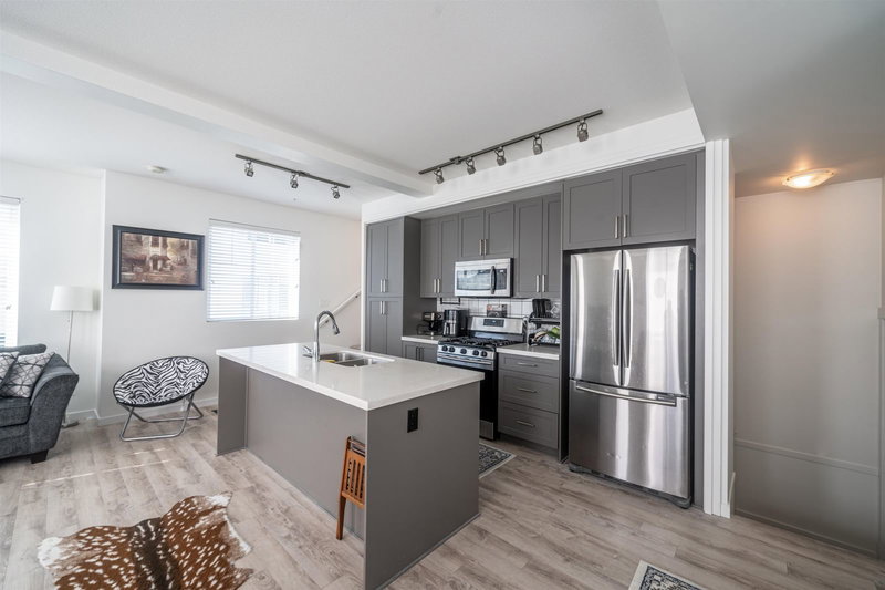 37 - 11272 240 Street, Maple Ridge, V2W 0J8 | Image 2