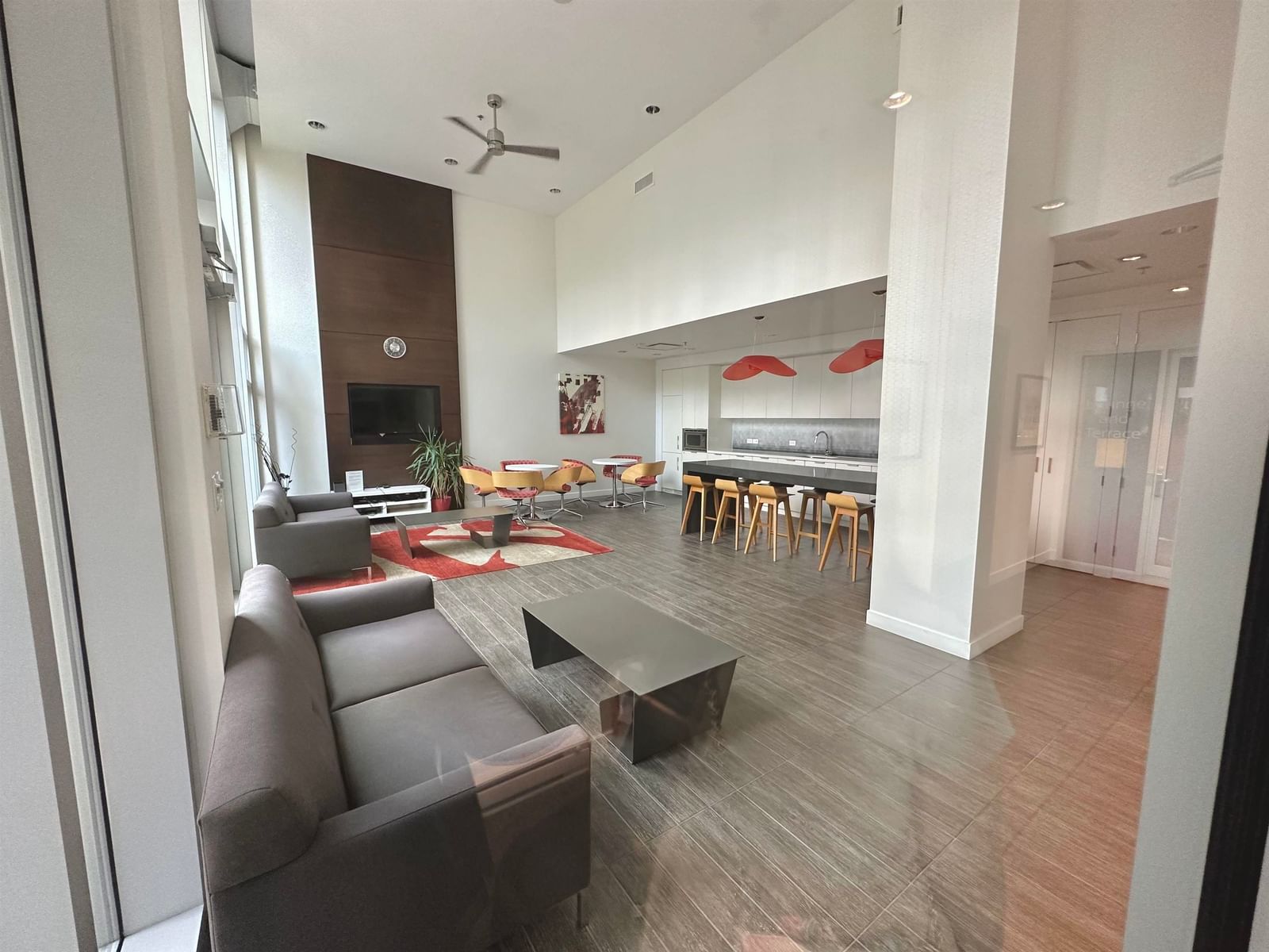 Listing Image 17