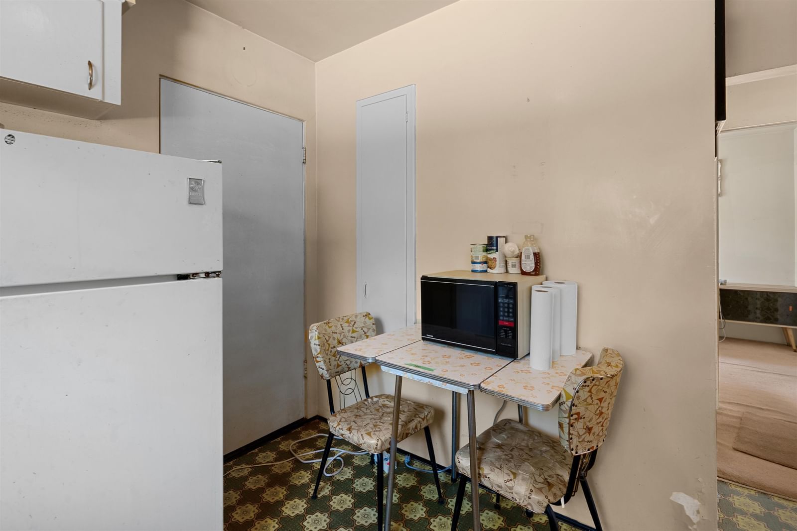 Listing Image 14