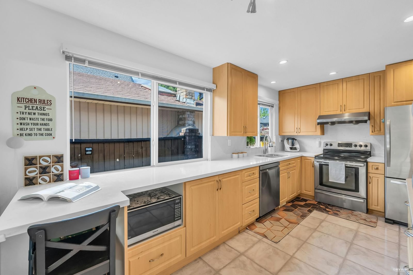 Listing Image 11