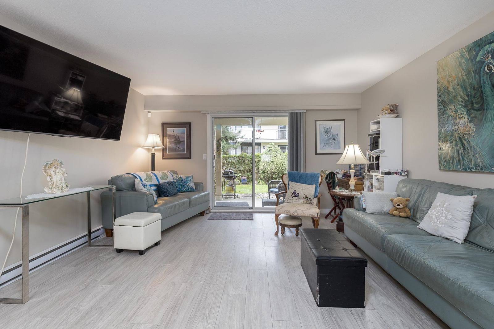 Listing Image 15