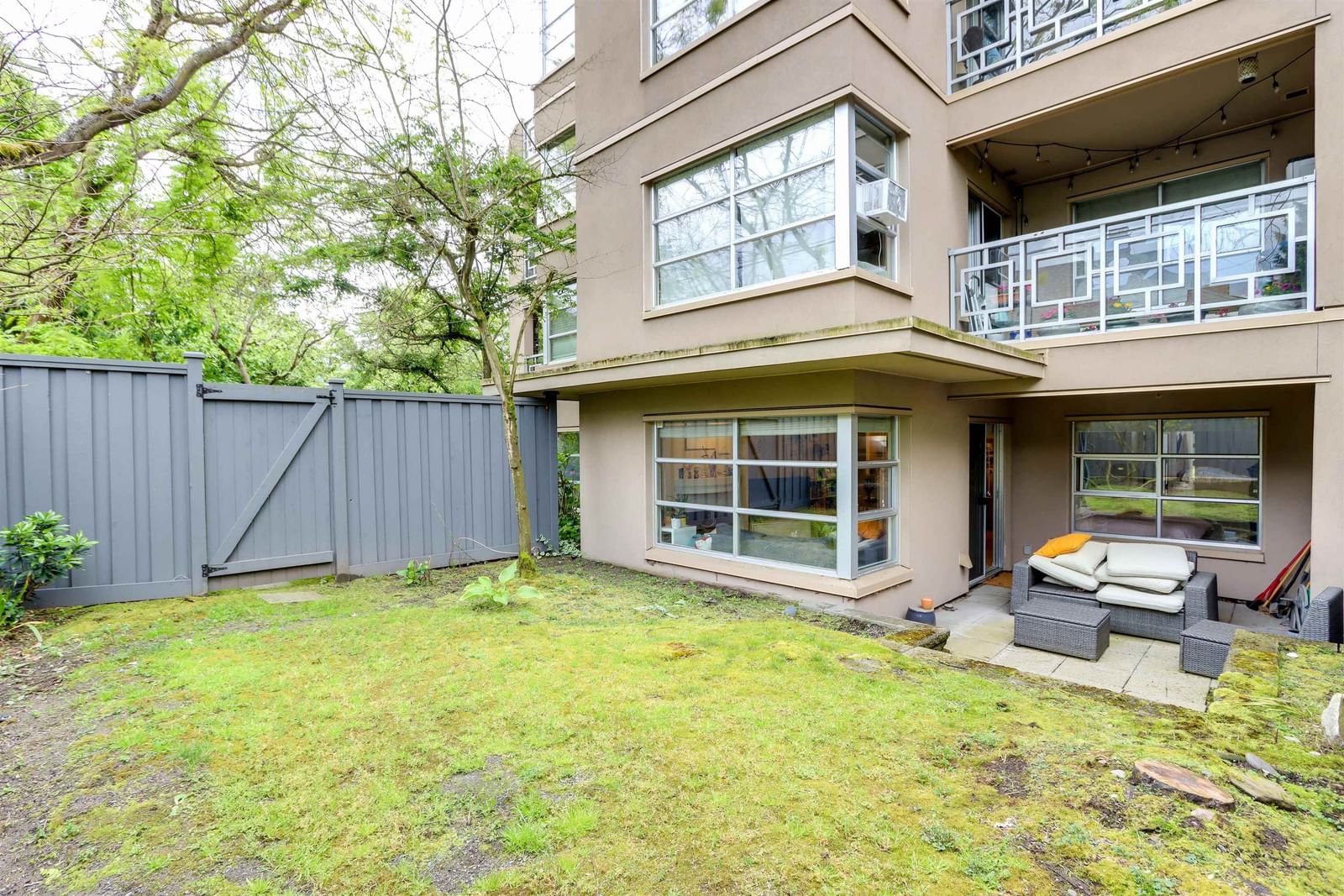 Listing Image 12