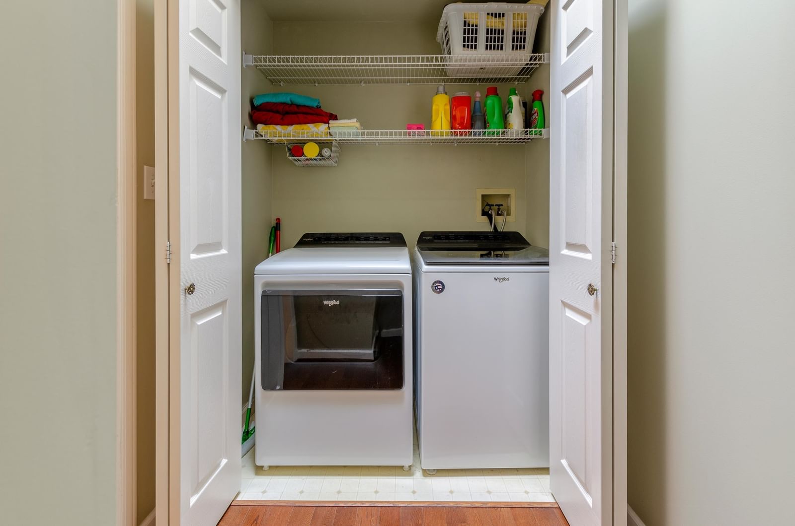 Listing Image 15
