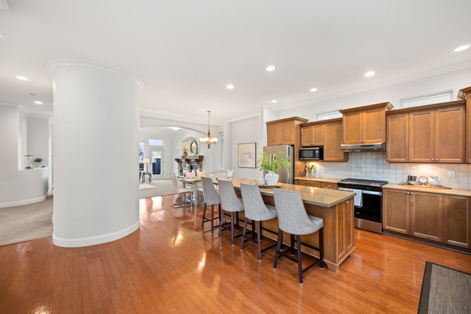 Listing Image 15