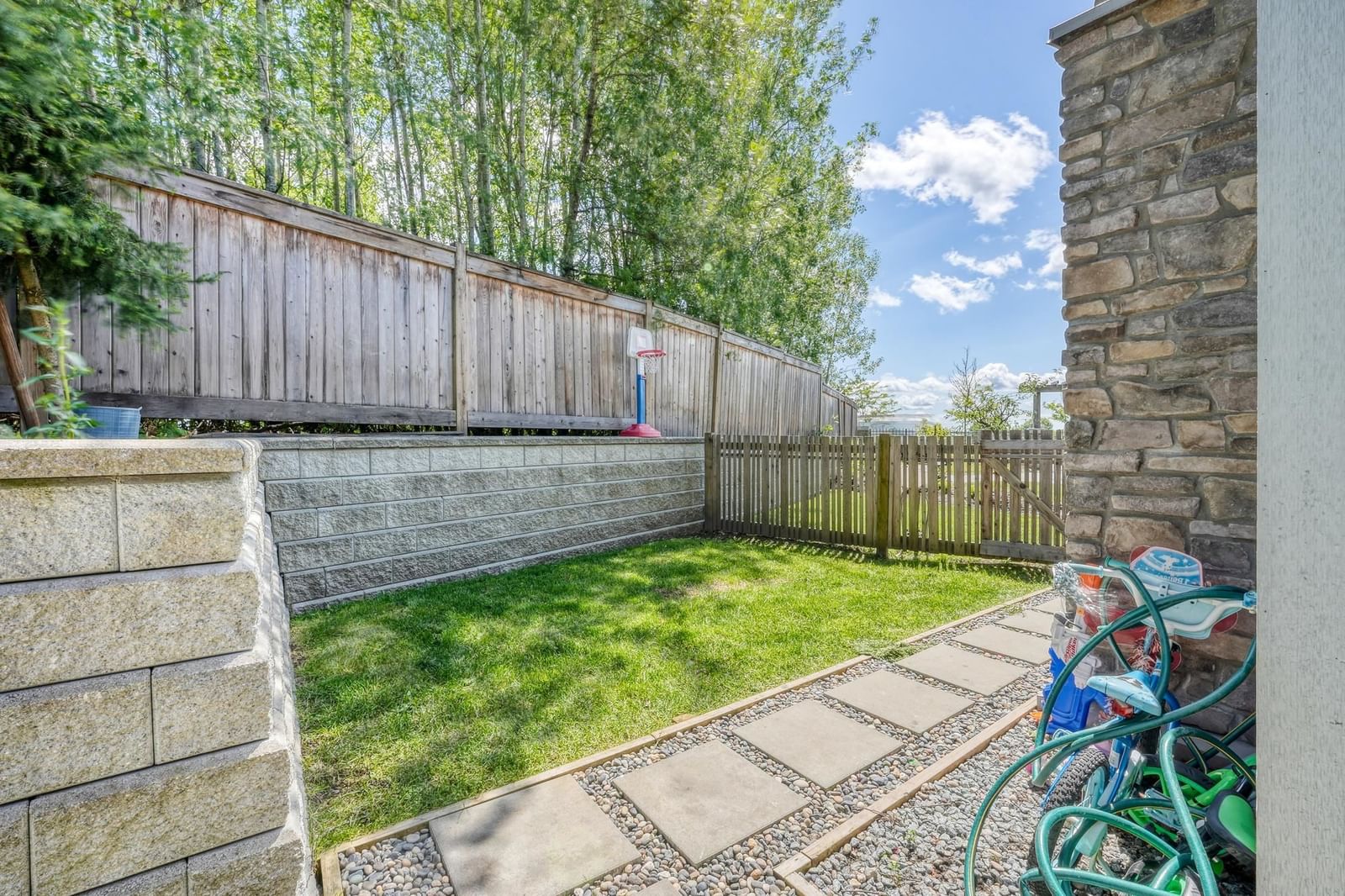 Listing Image 34