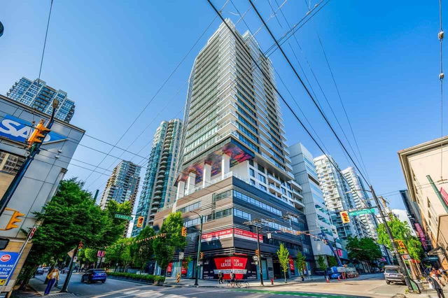 702 - 885 Cambie Street