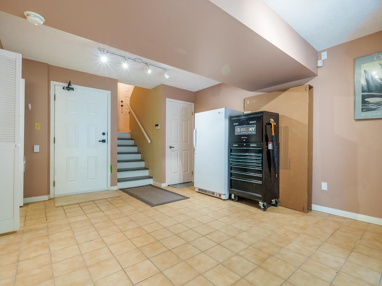 Listing Image 17