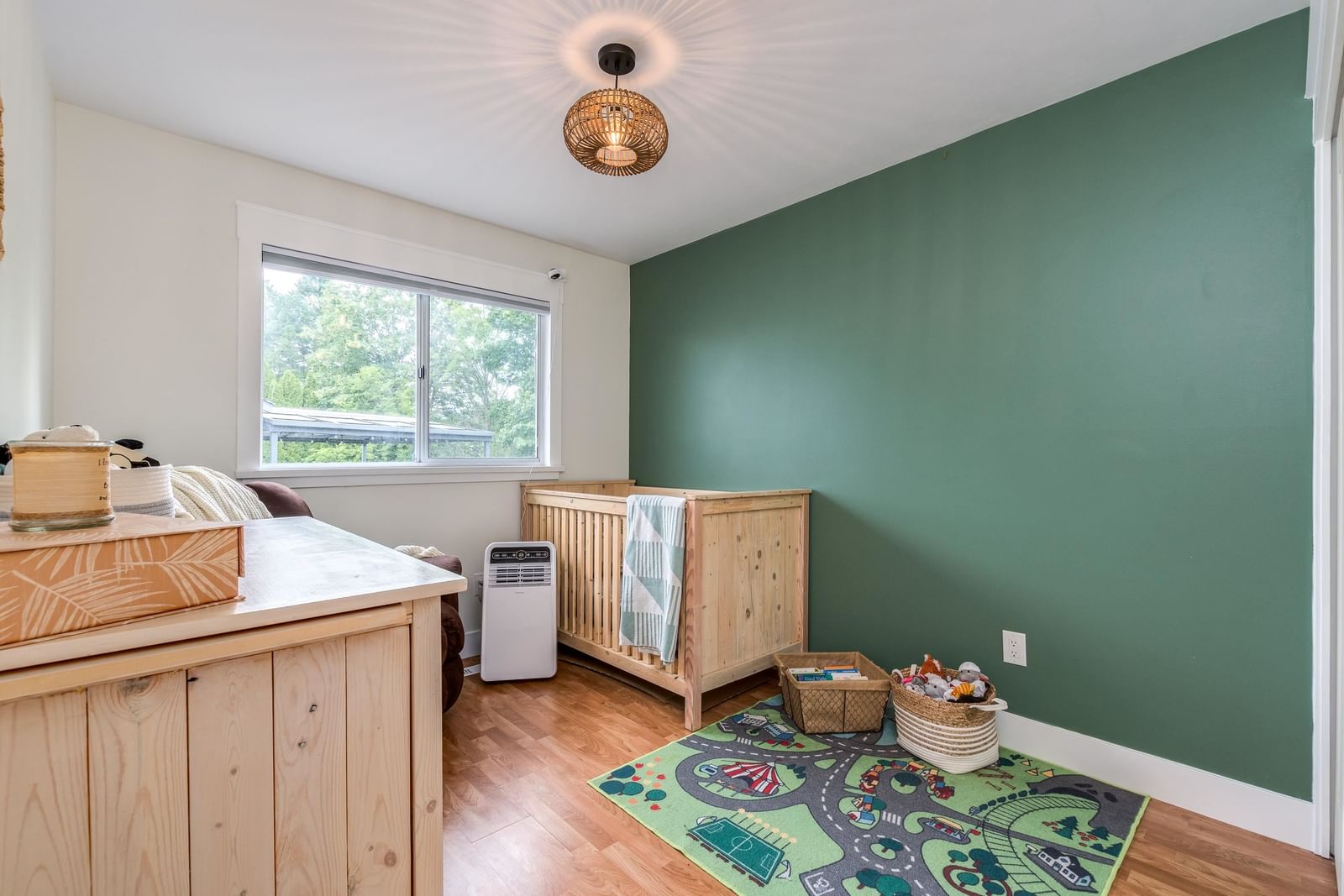 Listing Image 17