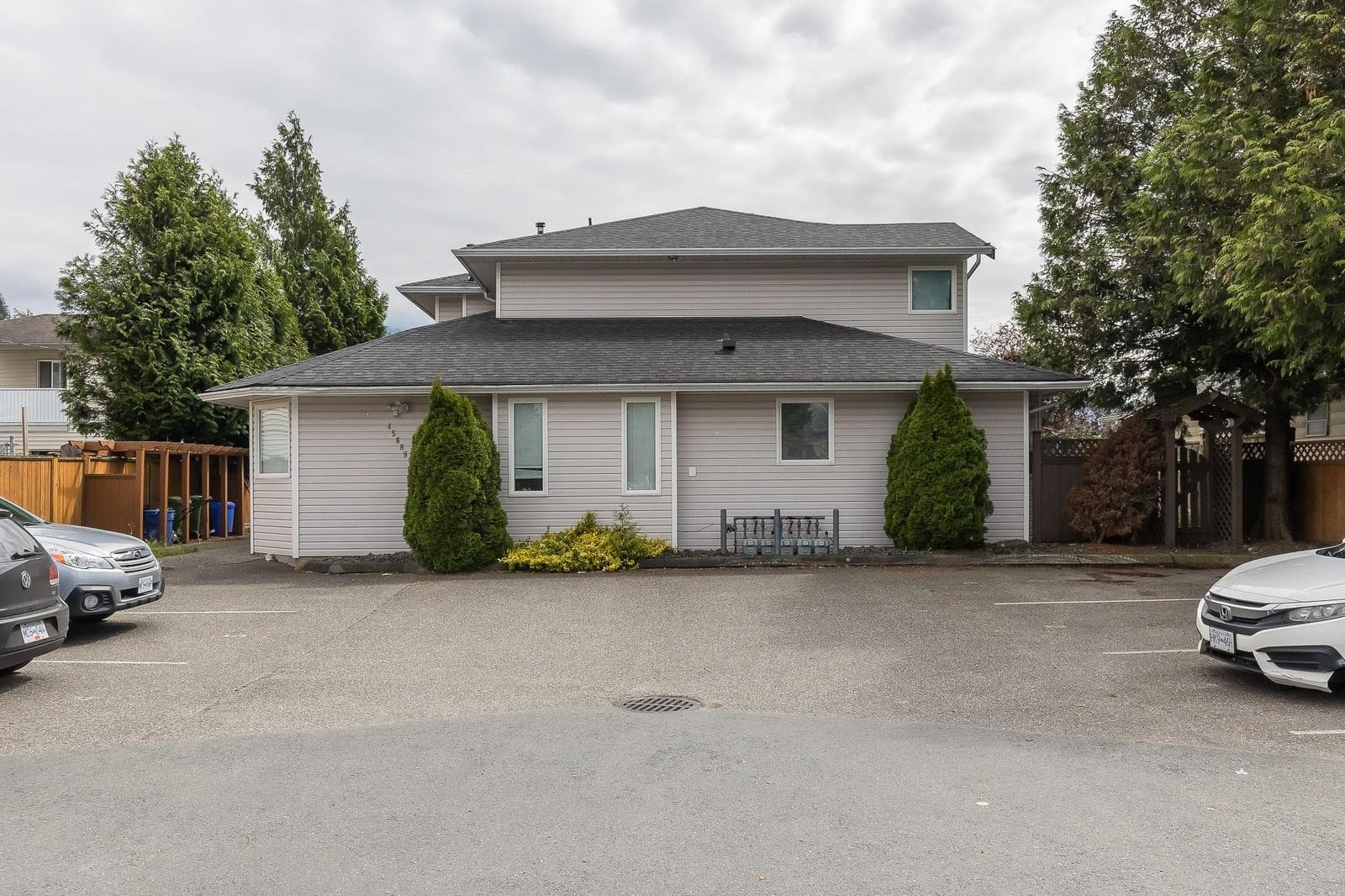 Listing Image 28