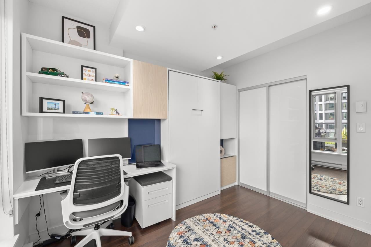 Listing Image 12